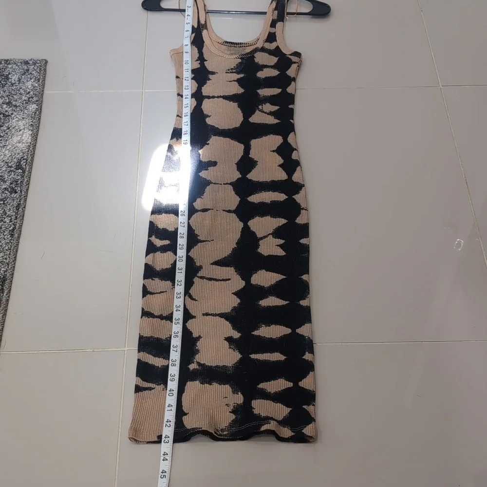 NWT Tie Dye Midi Dress - Picture 6 of 8